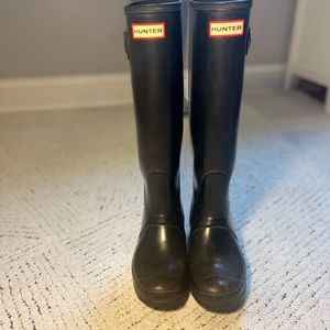 Black hunter boots size 8